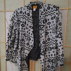 Ladies PXL Ruby Lane Southerwestern black/grey cardigan shrug sweater